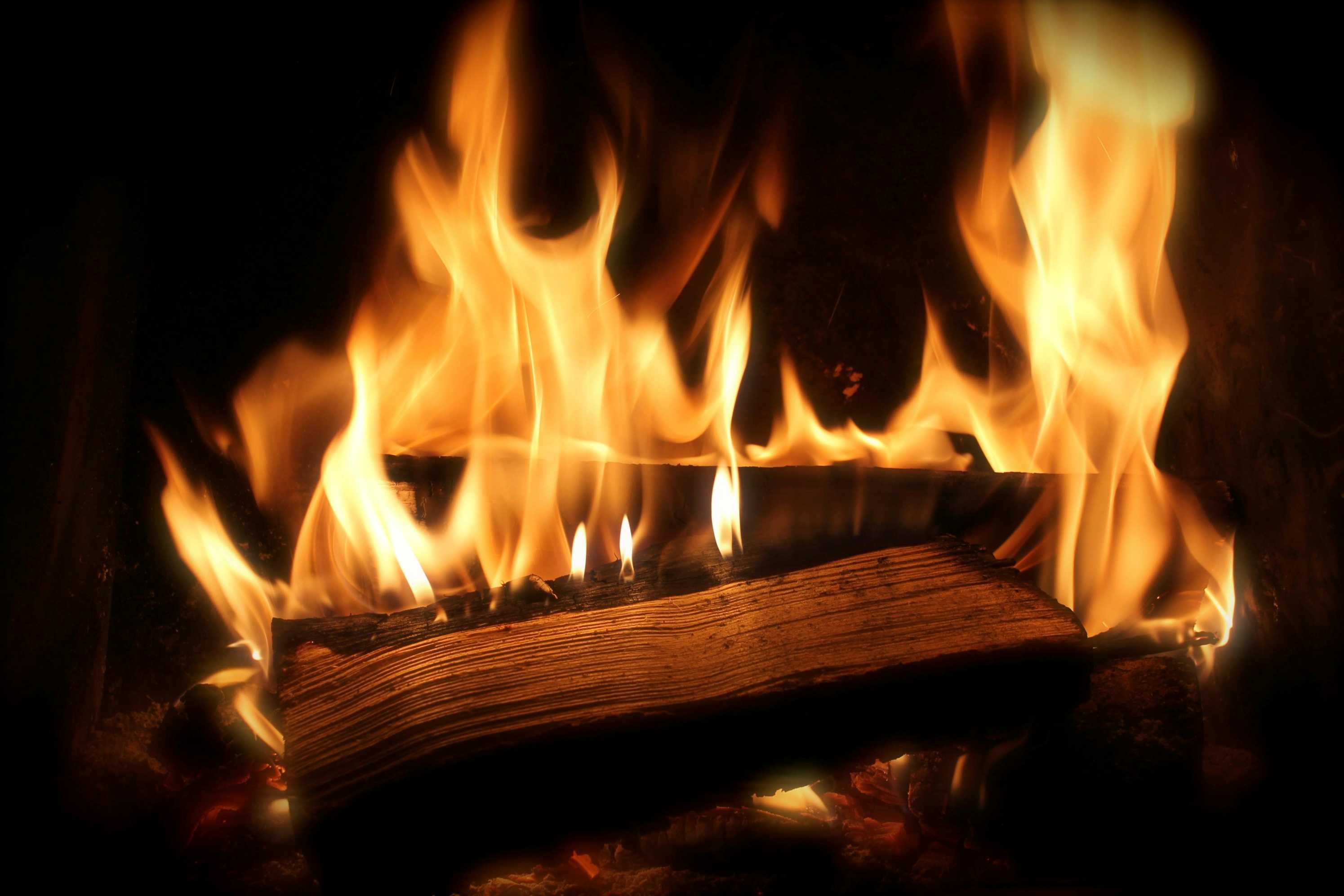 Firewood.co.uk | Buy Premium Firewood Online